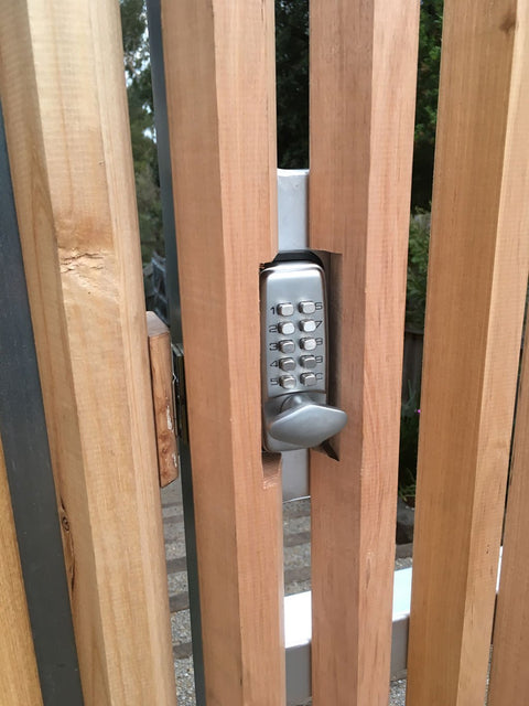  Radially sawn silver ash side gate lock detail